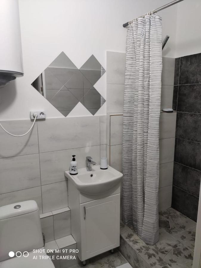 Studio In The Center Apartment Chisinau Exterior photo